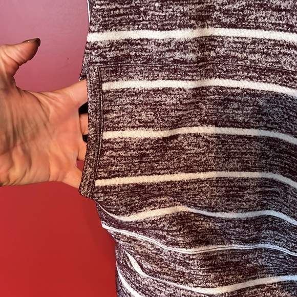 Like new Market & Spruce striped hooded quarter length sleeve top - Picture 2 of 13